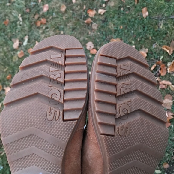 Sorel Suede Cate Heel Bootie Size 10 - Picture 9 of 9